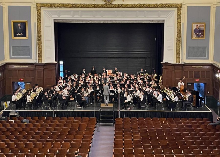 The senior districts band rehearses before their performance. (Source: Ms. Margaret McKenna)