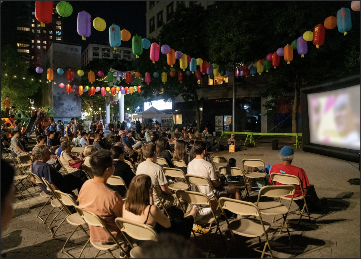 Films at the Gate attendees are enraptured by a classic Chinese movie. (Source: Lee-Daniel Tran ‘ 19)