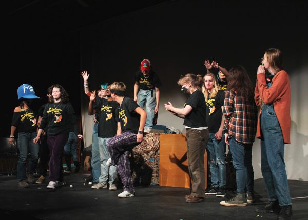 BLS's Yellow Submarine Improv Troupe wraps up a spectacular performance! (Source: Lauren Dong (III))