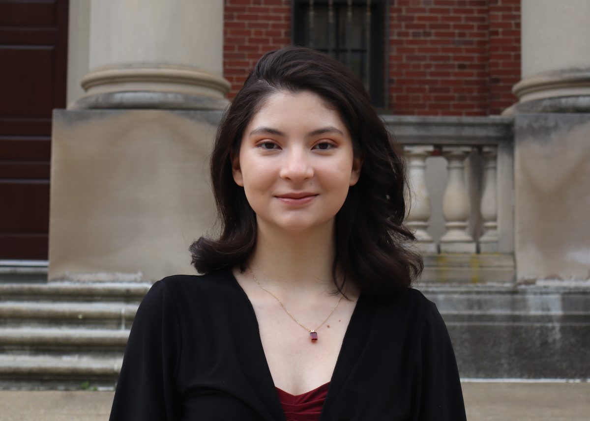Nicla Marabito (I) smiles for a photo! (Source: Olivia Chen (III))