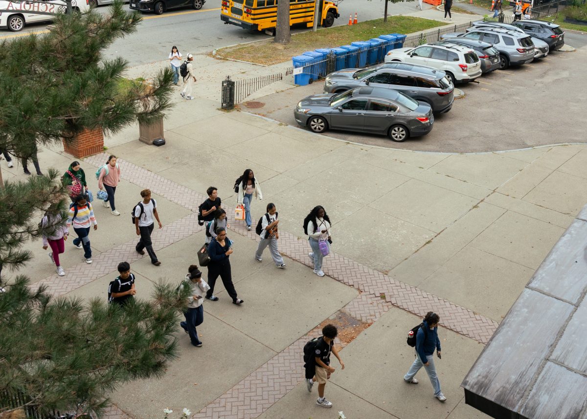 Students arrive at Boston Latin School — ready for their first day! (Source: Lauren Dong (II))